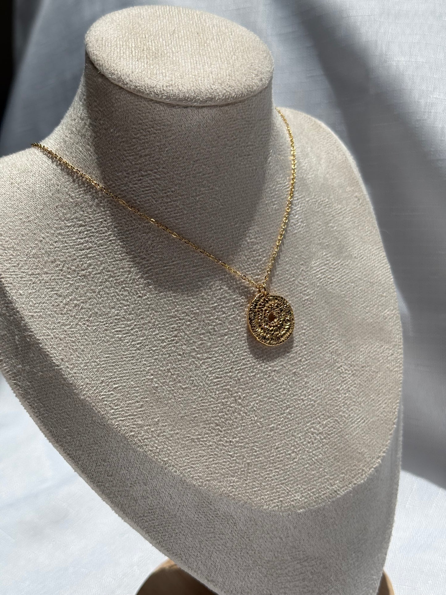 Ngumpie Pendant Necklace